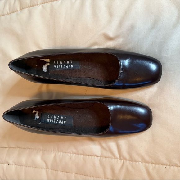 Stuart Weitzman dark brown and gold heels - Picture 4 of 11